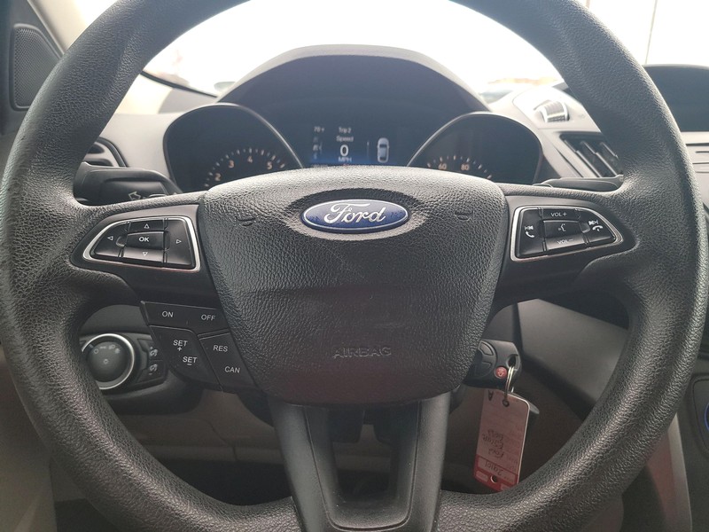 Ford Escape Vehicle Full-screen Gallery Image 14