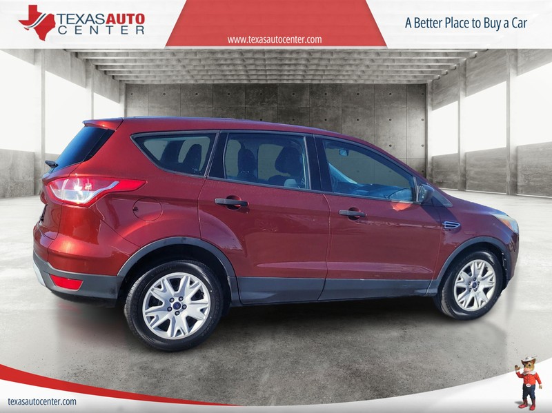 Ford Escape Vehicle Full-screen Gallery Image 06