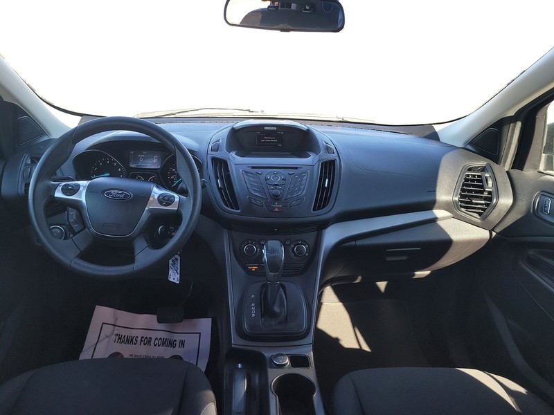 Ford Escape Vehicle Full-screen Gallery Image 15