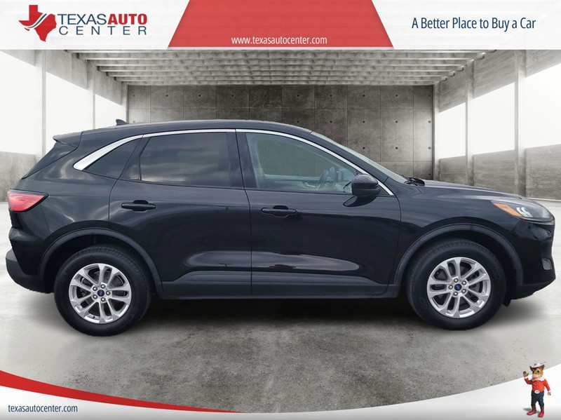 Ford Escape Vehicle Full-screen Gallery Image 04