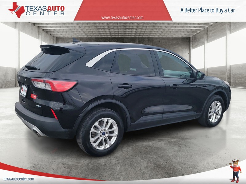 Ford Escape Vehicle Full-screen Gallery Image 07