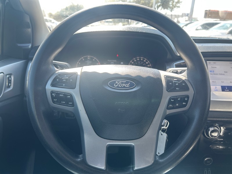 Ford Ranger Vehicle Full-screen Gallery Image 13