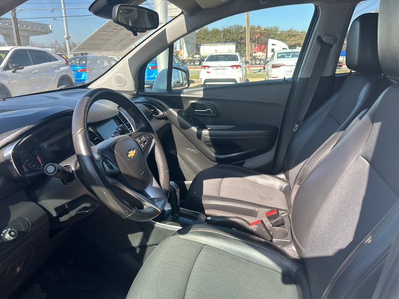 Chevrolet Trax Vehicle Full-screen Gallery Image 8