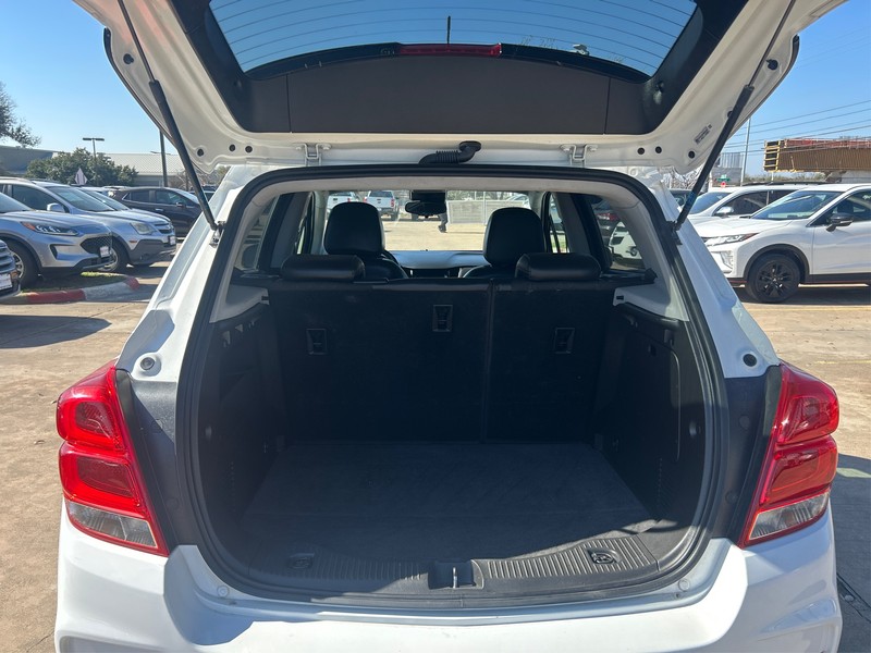 Chevrolet Trax Vehicle Full-screen Gallery Image 10