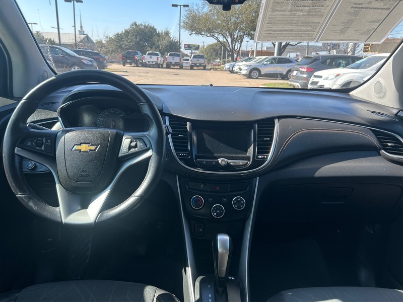 Chevrolet Trax Vehicle Full-screen Gallery Image 11