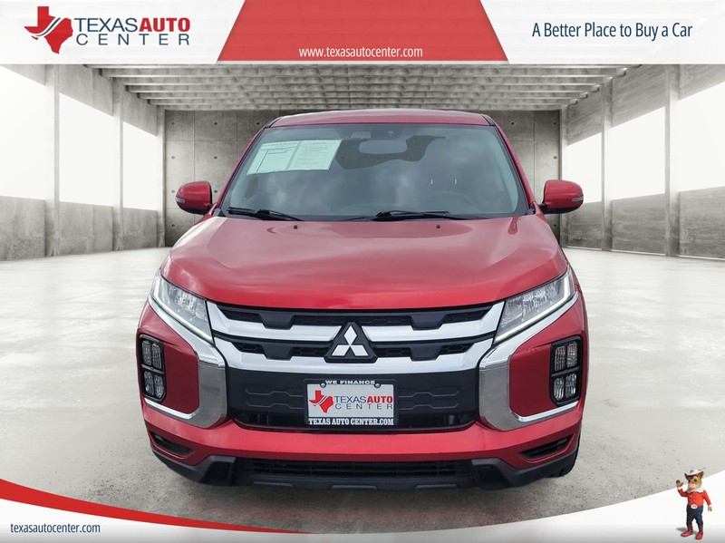 Mitsubishi Outlander Sport Vehicle Full-screen Gallery Image 3