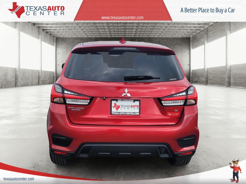 Mitsubishi Outlander Sport Vehicle Full-screen Gallery Image 6
