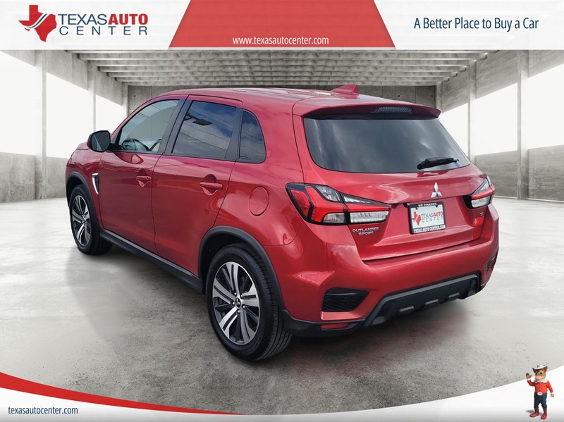 Mitsubishi Outlander Sport Vehicle Full-screen Gallery Image 8