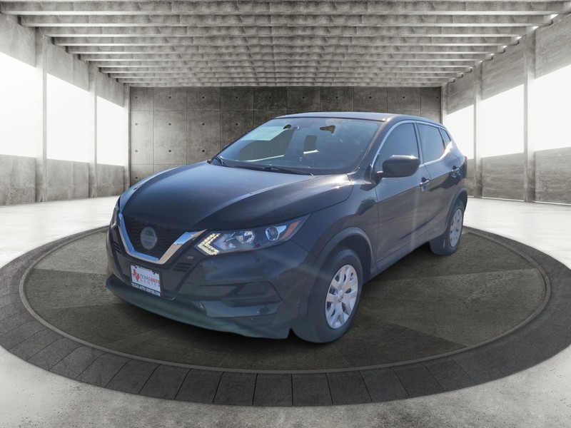 Nissan Rogue Sport Vehicle Full-screen Gallery Image 02