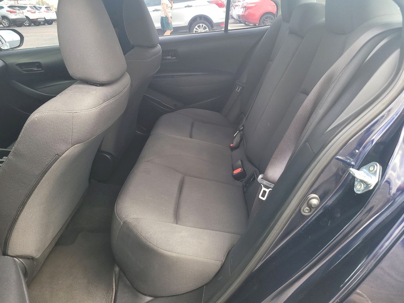 Toyota Corolla Vehicle Full-screen Gallery Image 10