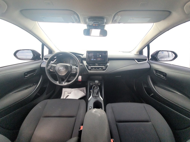 Toyota Corolla Vehicle Full-screen Gallery Image 14