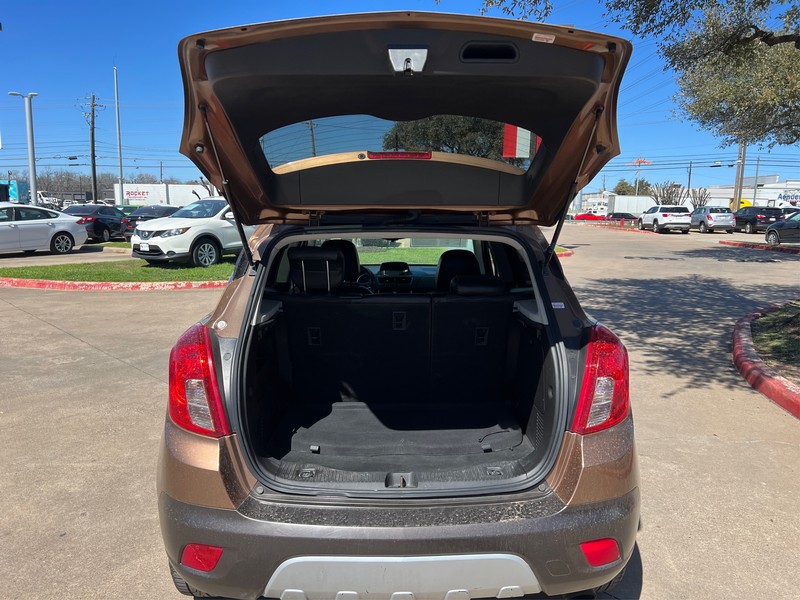 Buick Encore Vehicle Full-screen Gallery Image 10