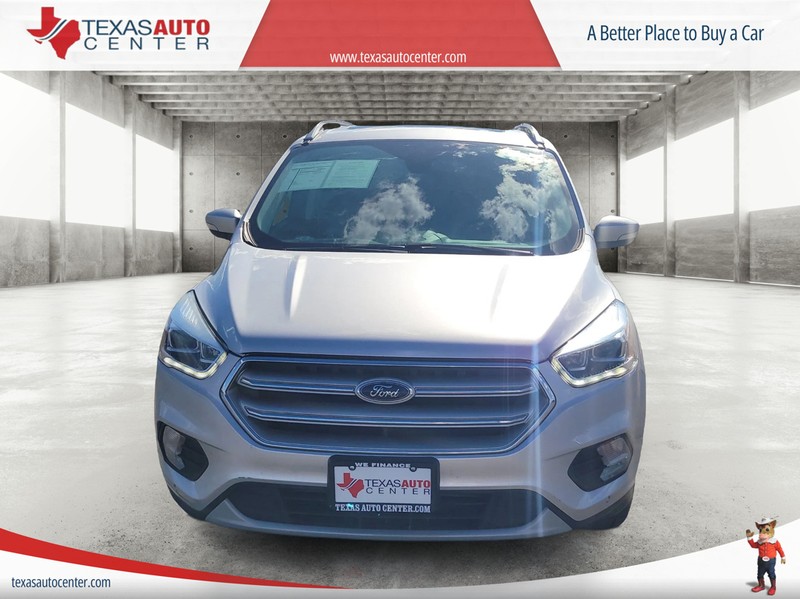 Ford Escape Vehicle Full-screen Gallery Image 3