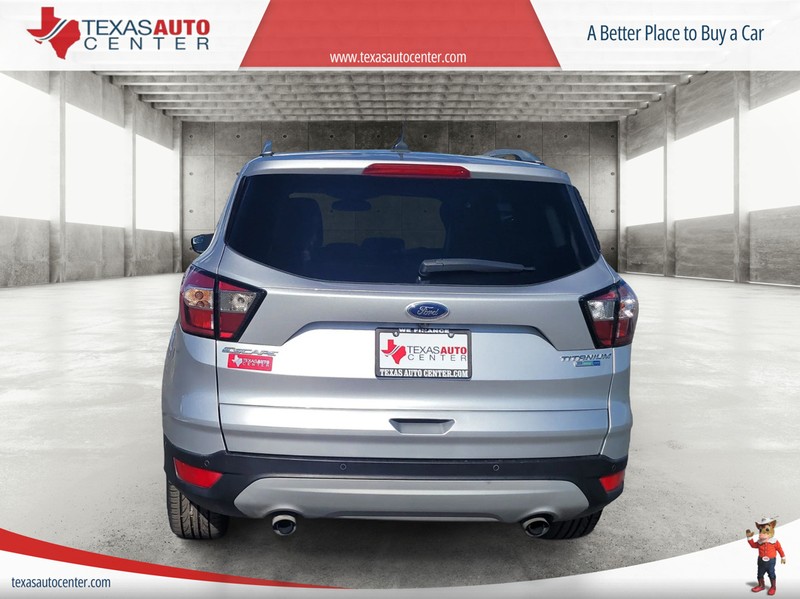 Ford Escape Vehicle Full-screen Gallery Image 6