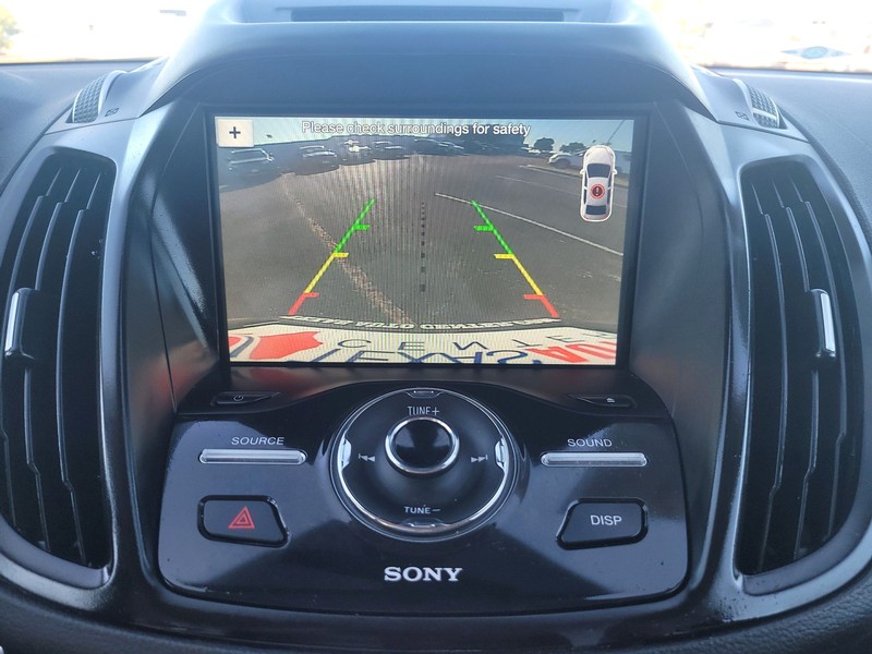 Ford Escape Vehicle Full-screen Gallery Image 17