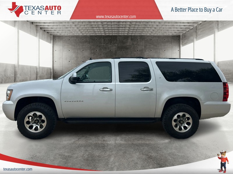 Chevrolet Suburban Vehicle Full-screen Gallery Image 5