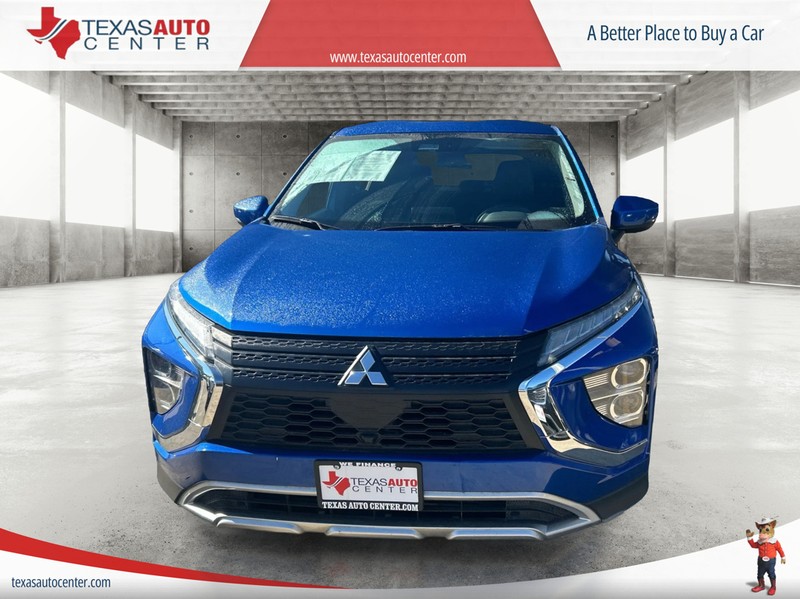 Mitsubishi Eclipse Cross Vehicle Full-screen Gallery Image 3