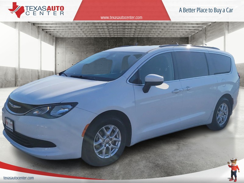 Chrysler Voyager Vehicle Full-screen Gallery Image 2