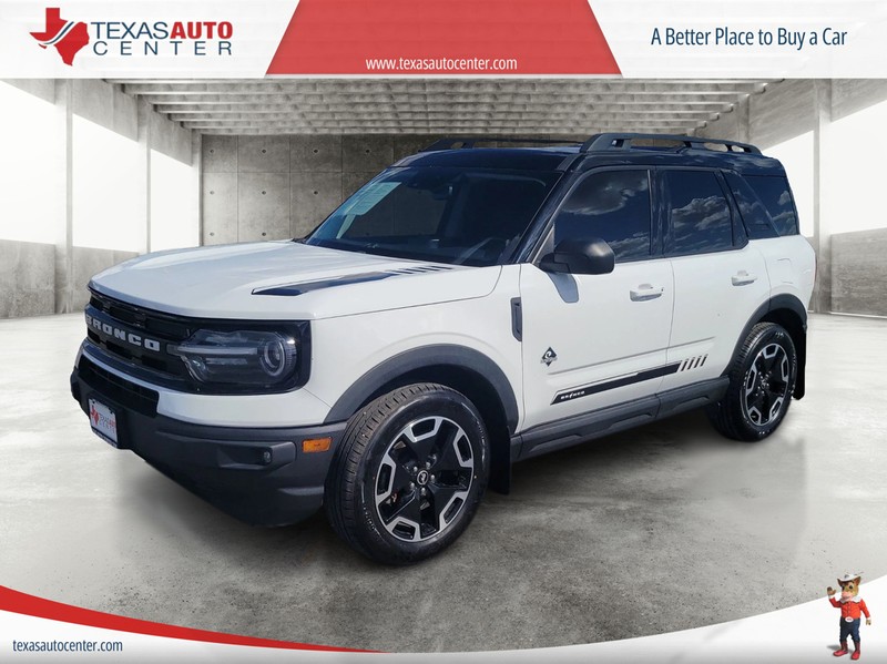 Ford Bronco Sport Vehicle Full-screen Gallery Image 2