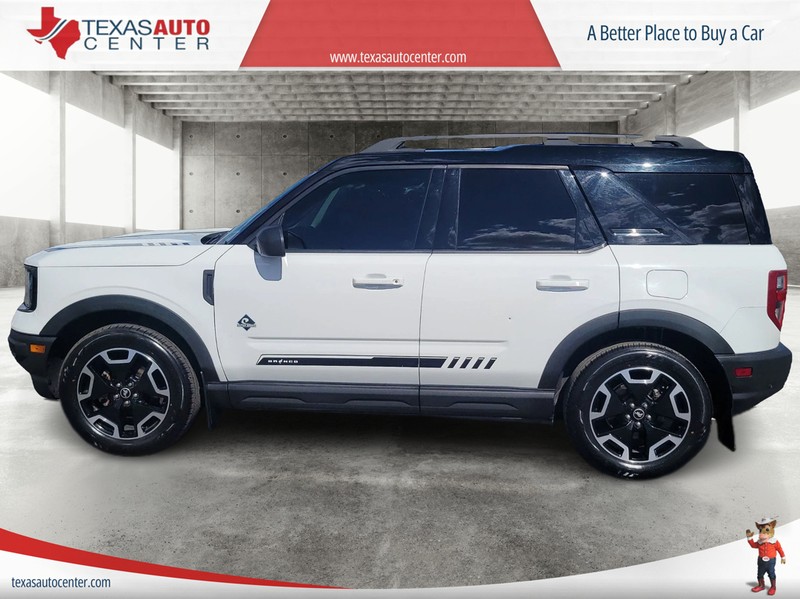 Ford Bronco Sport Vehicle Full-screen Gallery Image 5