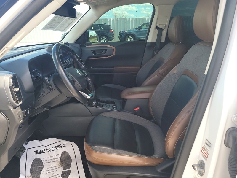 Ford Bronco Sport Vehicle Full-screen Gallery Image 9