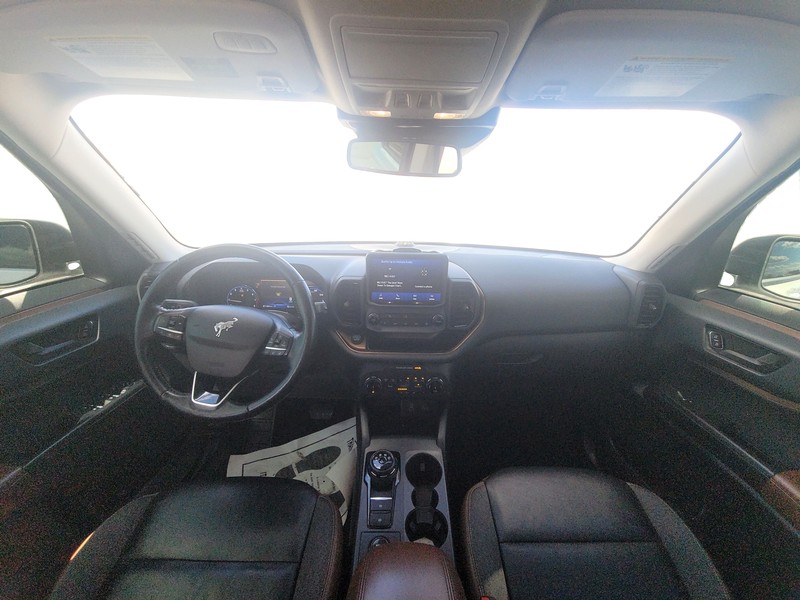 Ford Bronco Sport Vehicle Full-screen Gallery Image 15