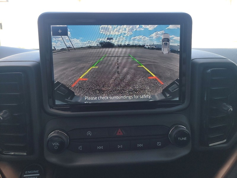 Ford Bronco Sport Vehicle Full-screen Gallery Image 17