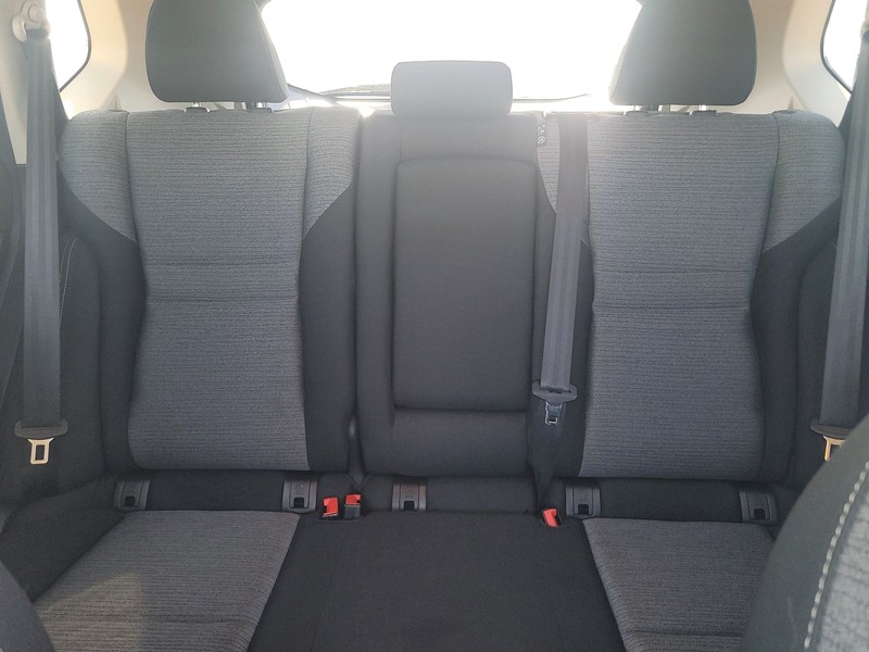 Nissan Rogue Vehicle Full-screen Gallery Image 13