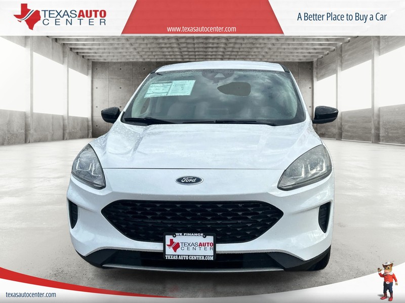 Ford Escape Vehicle Full-screen Gallery Image 3