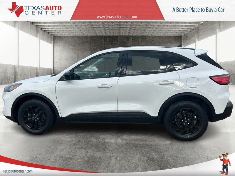 Ford Escape Vehicle Full-screen Gallery Image 5