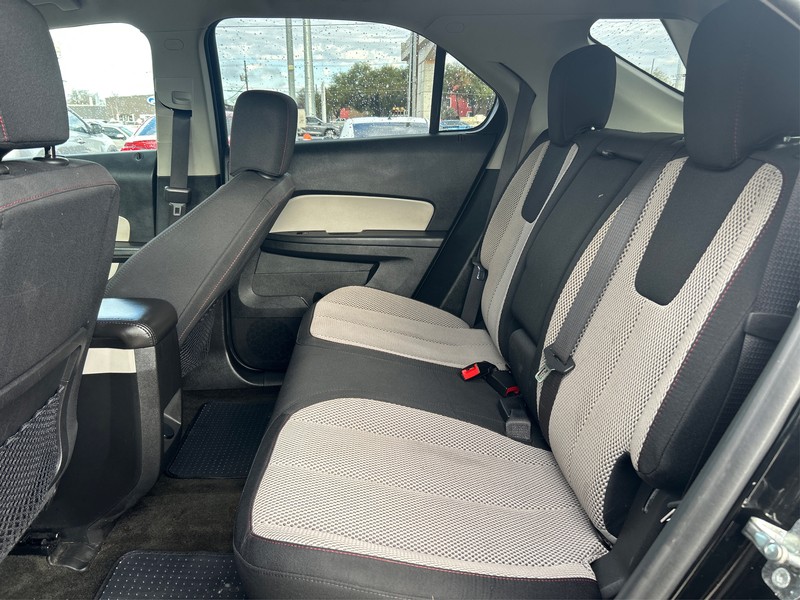 Chevrolet Equinox Vehicle Full-screen Gallery Image 10