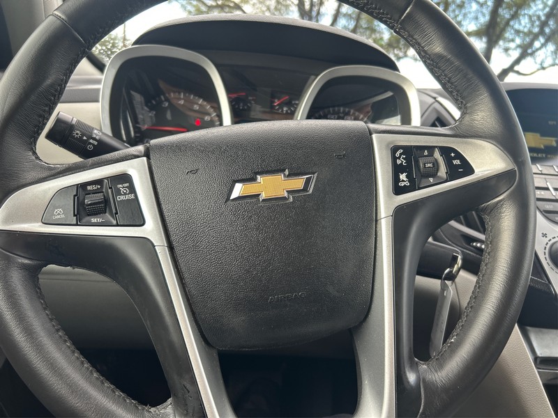 Chevrolet Equinox Vehicle Full-screen Gallery Image 14