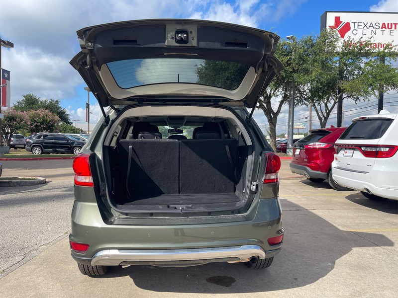 Dodge Journey Vehicle Full-screen Gallery Image 7