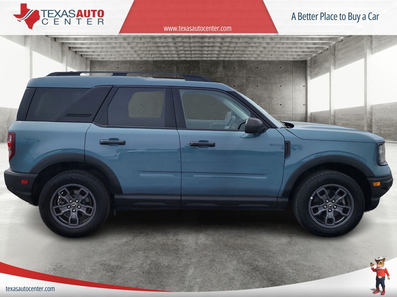 Ford Bronco Sport Vehicle Full-screen Gallery Image 04