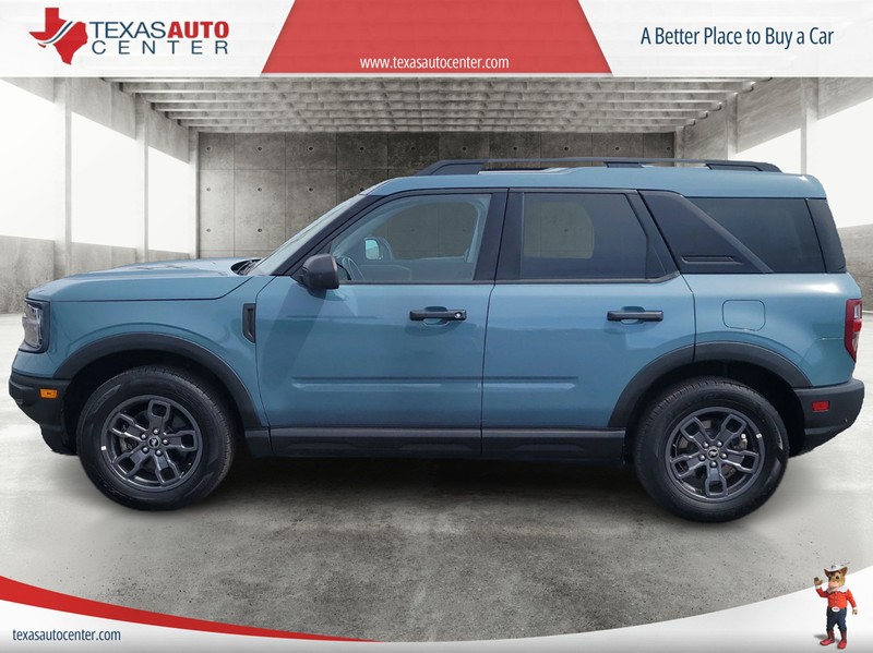 Ford Bronco Sport Vehicle Full-screen Gallery Image 05