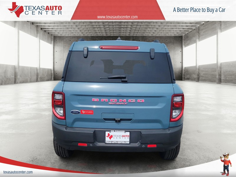 Ford Bronco Sport Vehicle Full-screen Gallery Image 06