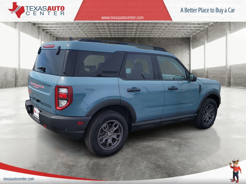 Ford Bronco Sport Vehicle Full-screen Gallery Image 07