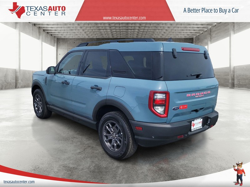 Ford Bronco Sport Vehicle Full-screen Gallery Image 08