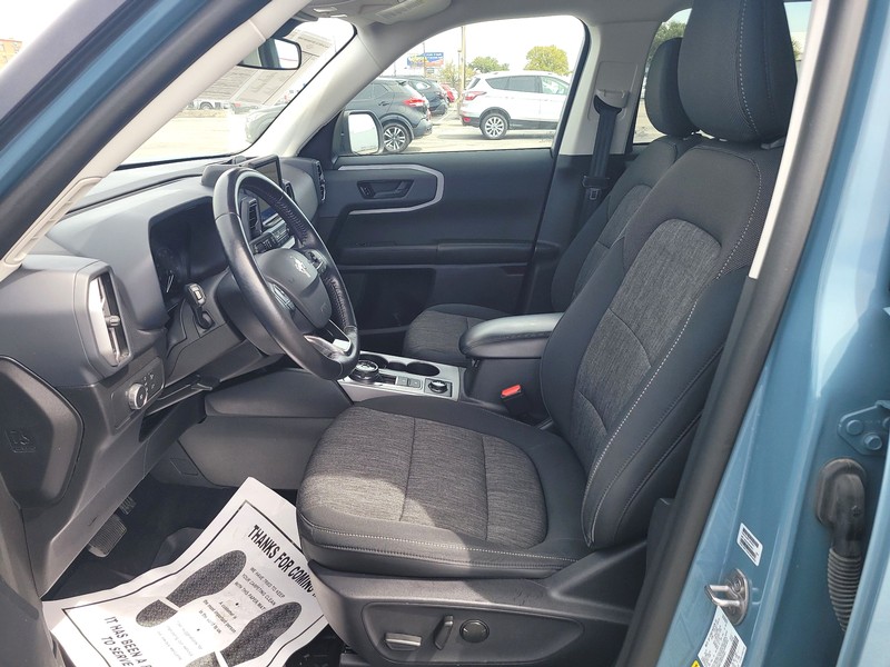 Ford Bronco Sport Vehicle Full-screen Gallery Image 09