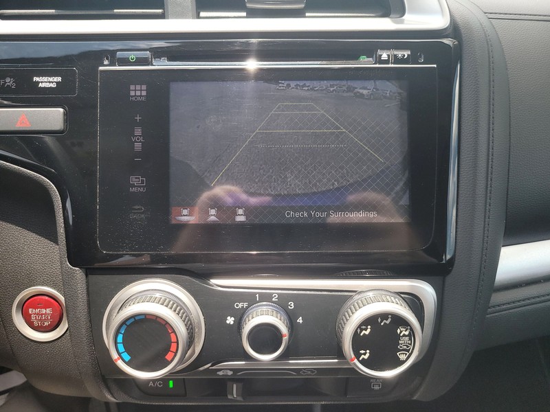 Honda Fit Vehicle Full-screen Gallery Image 18