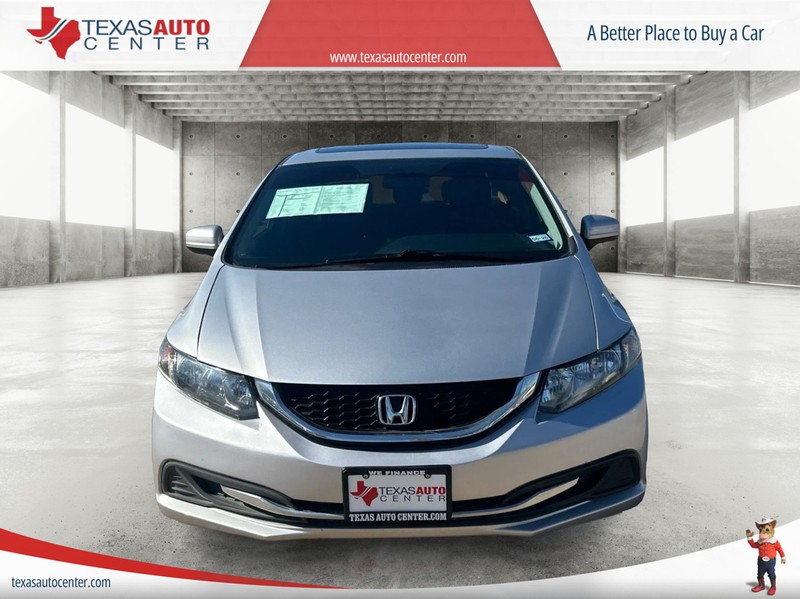 Honda Civic Sedan Vehicle Full-screen Gallery Image 3