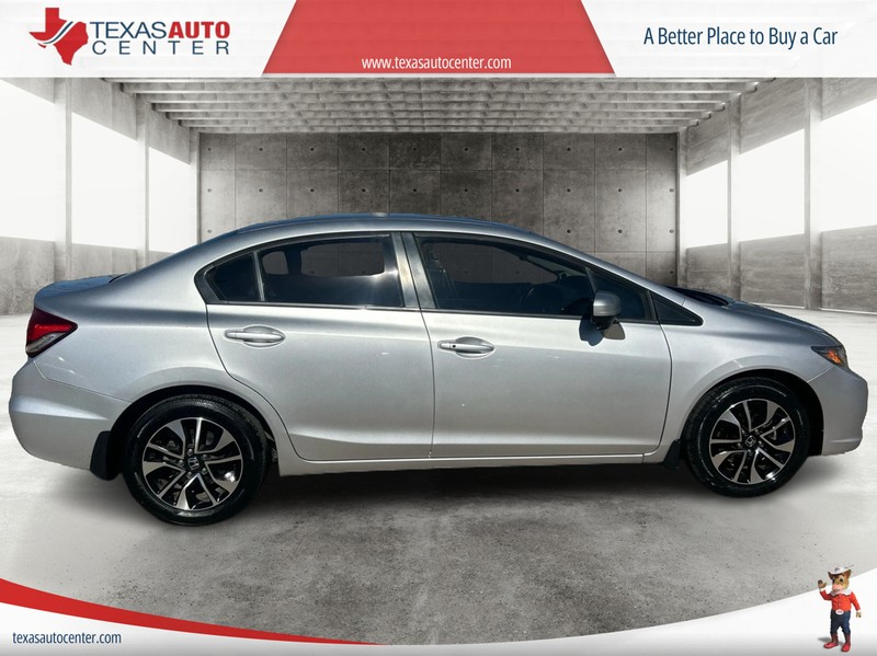 Honda Civic Sedan Vehicle Full-screen Gallery Image 4