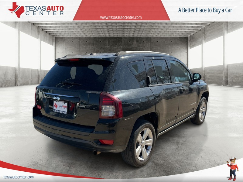 Jeep Compass Vehicle Full-screen Gallery Image 6