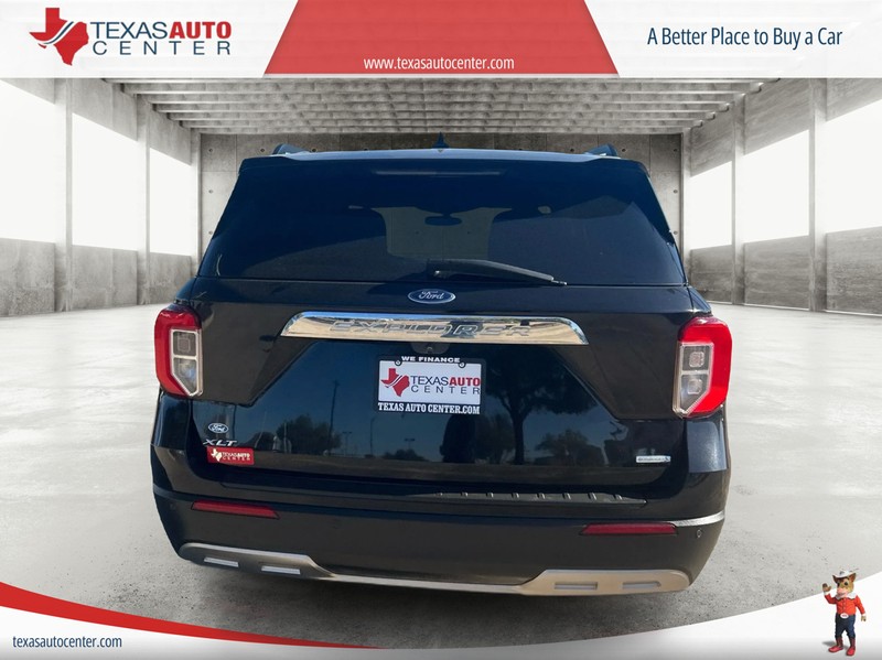 Ford Explorer Vehicle Full-screen Gallery Image 6