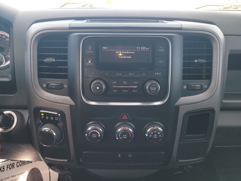 Ram 1500 Classic Vehicle Full-screen Gallery Image 11