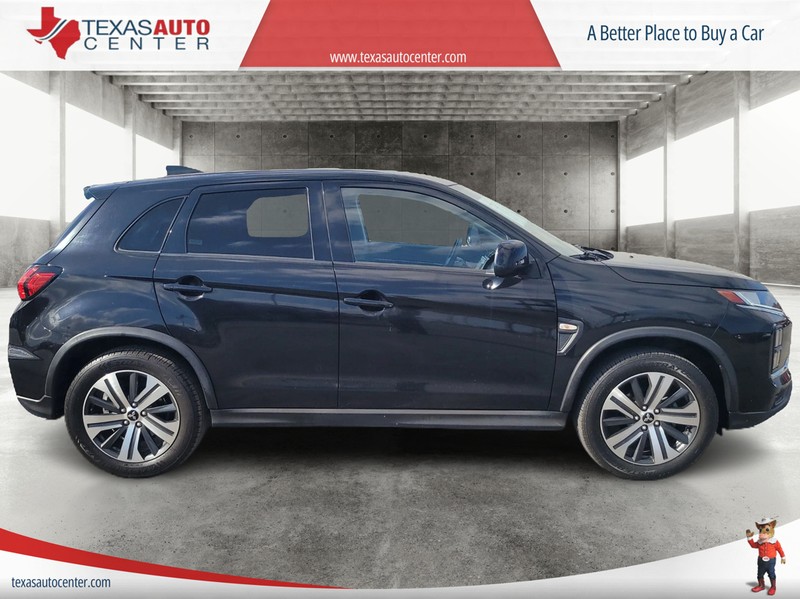 Mitsubishi Outlander Sport Vehicle Full-screen Gallery Image 02