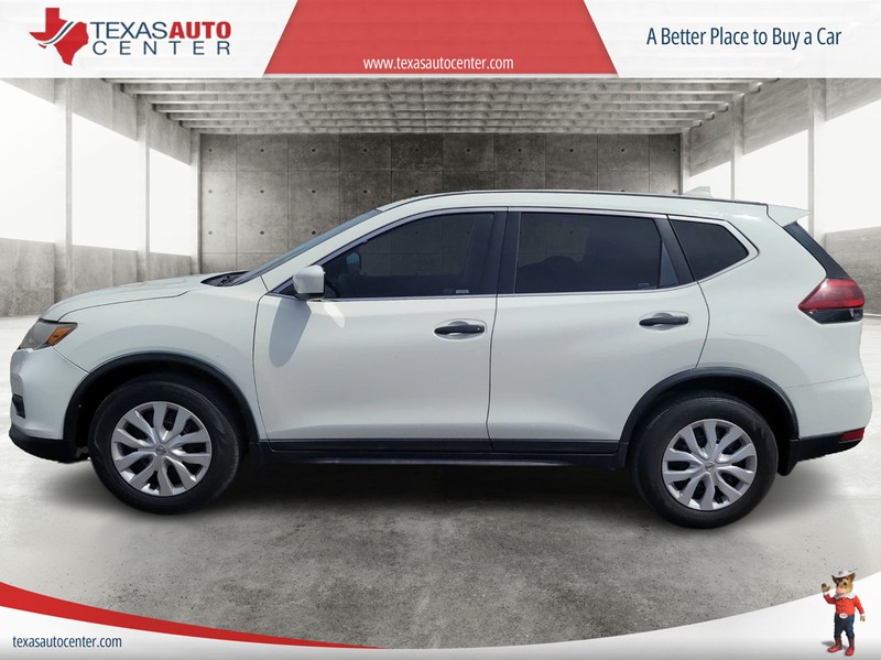 Nissan Rogue Vehicle Full-screen Gallery Image 05