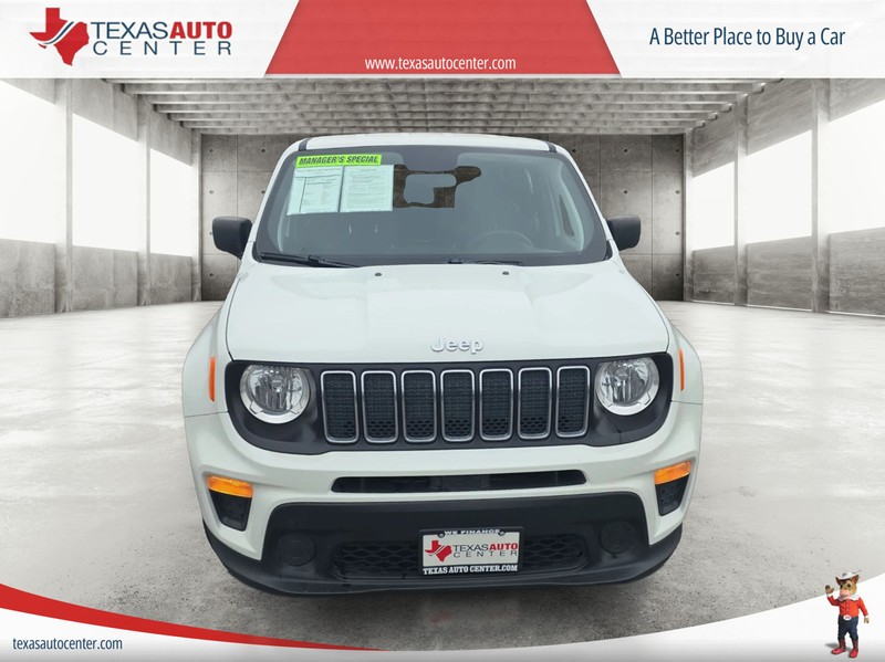 Jeep Renegade Vehicle Full-screen Gallery Image 03
