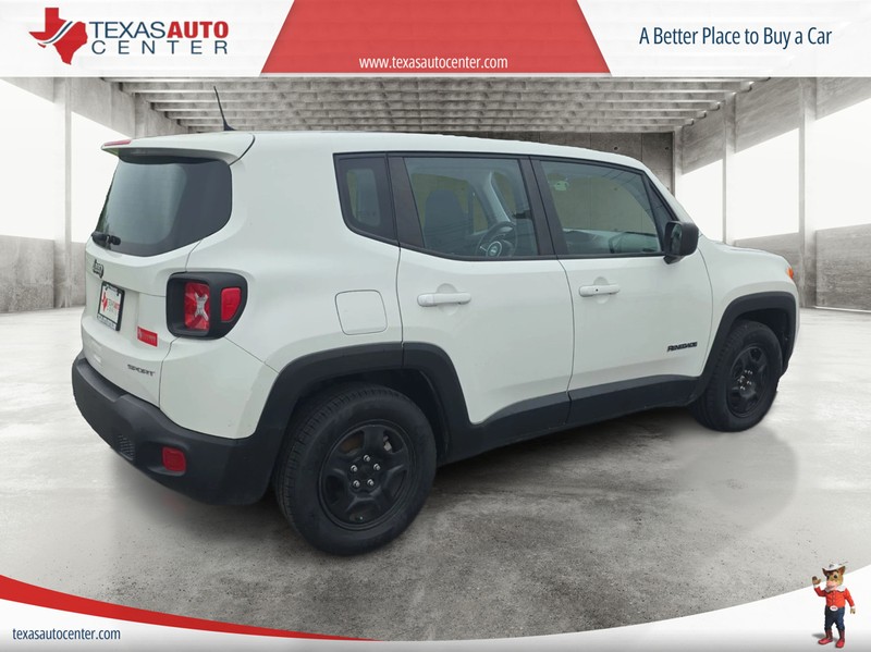 Jeep Renegade Vehicle Full-screen Gallery Image 07