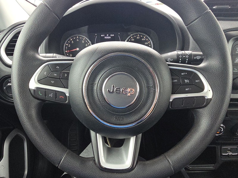 Jeep Renegade Vehicle Full-screen Gallery Image 14